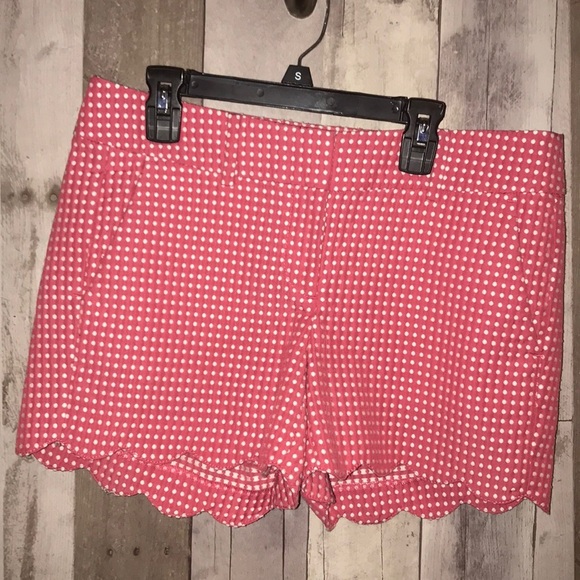 Ann Taylor Signature Coral Scalloped Dotted Shorts - Picture 4 of 8